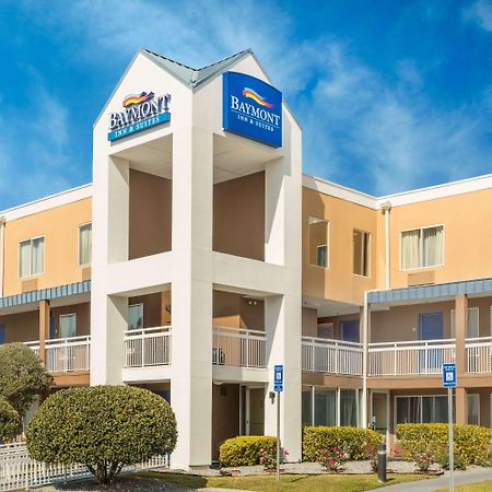 Baymont By Wyndham Savannah Midtown Exterior photo